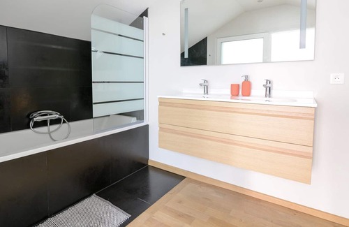 Rives de Meurthe Apartment | GuestReady - Enchanting with an open terrace