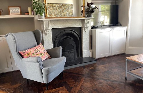Leabridge Apartment | GuestReady - Family Home in East London - child-friendly