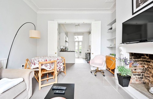 Parsons Green and Walham Apartment | GuestReady - Fulham's delight near Stamford Bridge