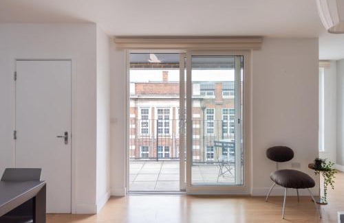 Bromley South Apartment | GuestReady - London Urban Retreat at East End