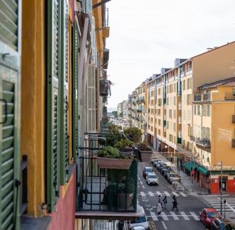 Quartier du Port Apartment | GuestReady - Lovely Getaway