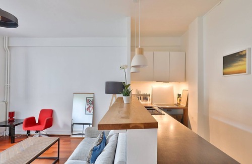 Charonne Apartment | GuestReady - Lovely Parisian Apt for 2