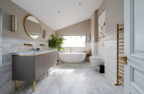 Archway Apartment | GuestReady - Luxurious home in Archway