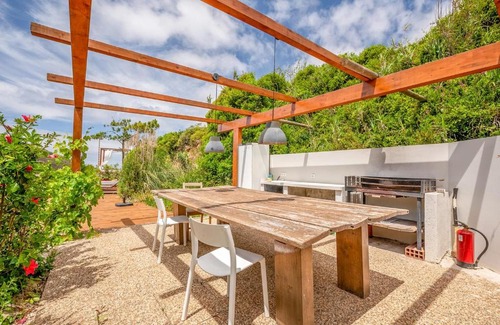 Barril de Cima Villa | GuestReady - Luxury Beach Villa with Private Pool