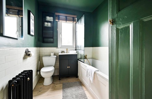 Tulse Hill House | GuestReady - Modern haven with garden in Brixton