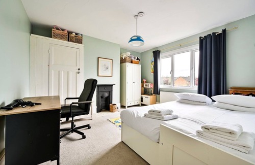 Tulse Hill House | GuestReady - Modern haven with garden in Brixton