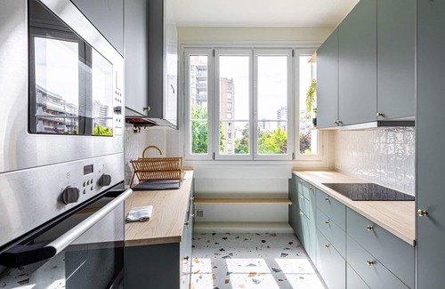 Clichy Apartment | GuestReady -New Flat direct line to Champs-Élysées