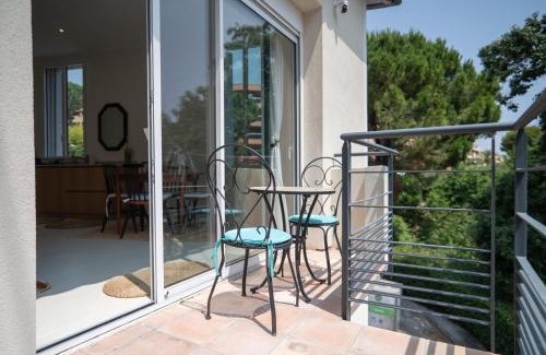 Caucade House | GuestReady - Spacious Comfort with Sunny Garden
