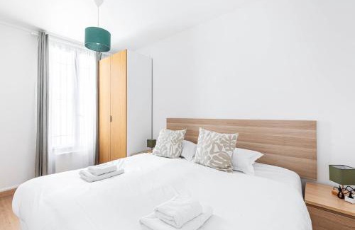 Quartier Sainte-Avoye Apartment | GuestReady - Stylish Escape in Folie-Méricourt