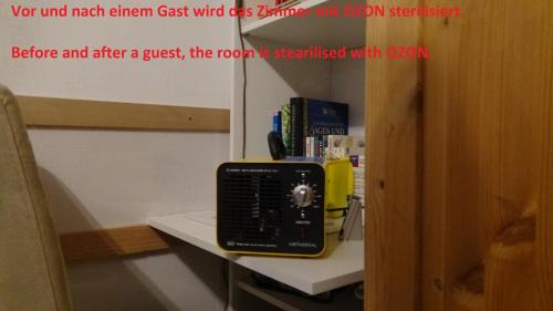 Sachsenhausen-Sud House | Guestroom with wide view and pool near city side, 2nd guest with extra bed possible