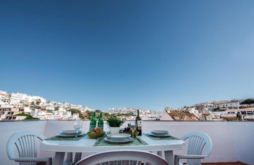 Albufeira Old Town Hostel | GuestRooms by HOA