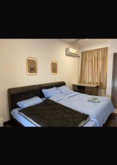 George Town House | Guests Room