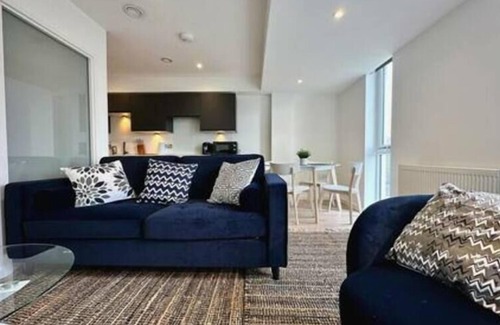 Pill Apartment | Guestz Coates House One Bed Apt