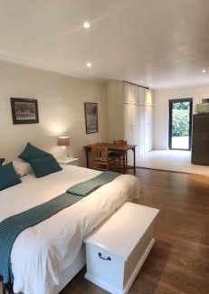 Stellenbosch Apartment | Guinea Vine