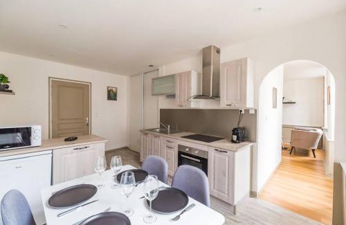 Guingamp Apartment | Guingamp centre agreable T2