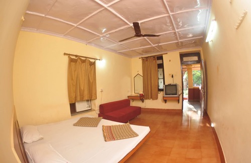 Matheran Hotel | Gujarat Bhavan Hotel