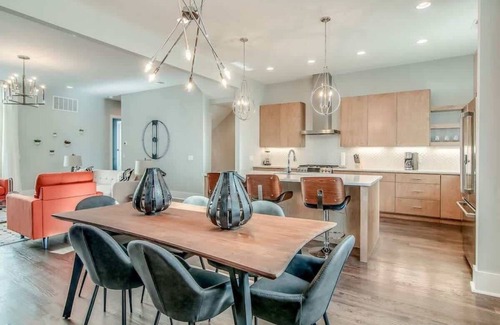 Edgehill Condo | Gulch | Rooftop 360° View w/Projector | Garage