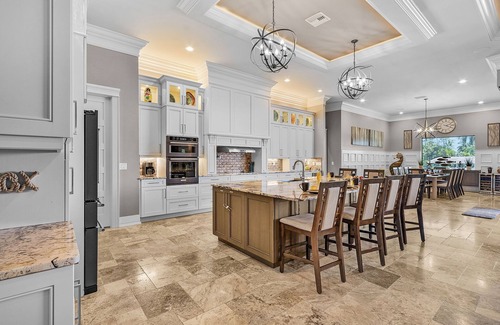 Pelican House | Gulf Access, Heated Salt Water Pool, Kayaks - Villa Surfside Escape - Roelens Vacations