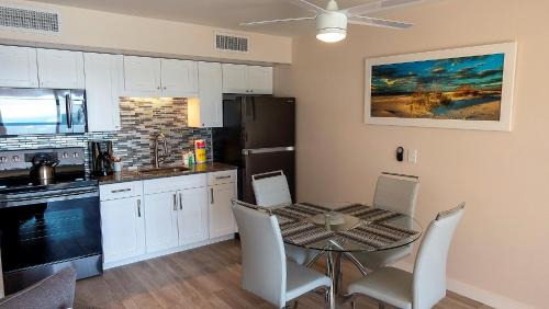 Longboat Key Apartment | Gulf and beach view apartment 403