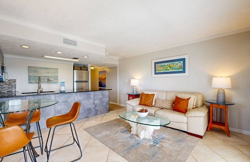 Fort Walton Beach - Destin Condo | Gulf & beach-view top-floor corner condo with balcony, outdoor pool