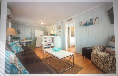 Indian Rocks Beach Apartment | Gulf Breeze Inn - Total relaxation! DISCOUNT! 5 nights or more 5% off!