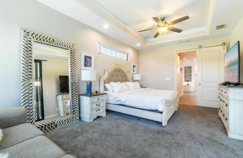 Burnt Store House | Gulf Coast Retreat 3BR Waterfront with Heated Pool