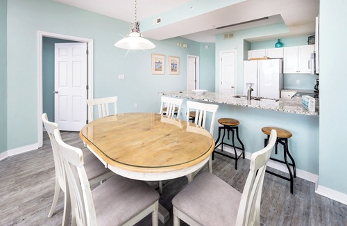 Fort Walton Beach - Destin Condo | Gulf Dunes 616 Amazing Top Floor Beach View Sleeps 10 Covered Parking Free Bch Svc