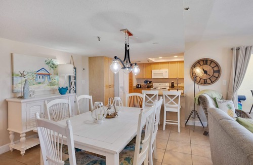 Redington Shores Condo | Gulf front 3 bedroom 3 bathroom * Heated pool*Two balconies *Anglers Cove 408