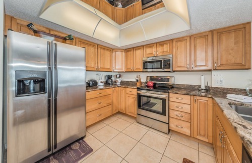 Indian Shores Condo | GulF Front 3 Bedroom 2 Ensuite Bathroom