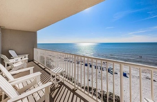 Indian Shores Condo | Gulf front 3 bedroom condo in Indian Shores with Amazing Views!