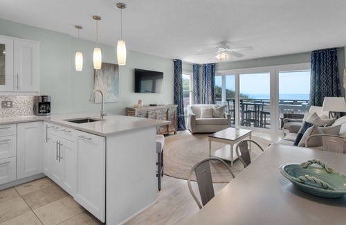 Seacrest Condo | Gulf Front, Amazing Views, Beach Setup, Bare Feet Retreat + FreeTickets!