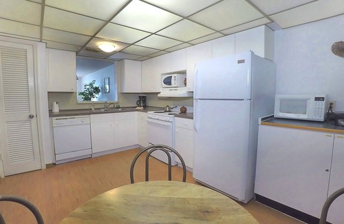 Madeira Beach Condo | GULF FRONT BEACH CONDO SUMMER SPECIALS Stunning Balcony Beachfront POOL SUNSETS