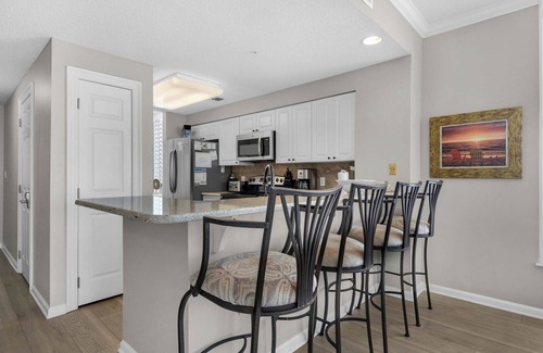 Navarre Beach Condo | 🌅Gulf Front|-Beachfront Pool|3BR The Pearl 1201🌅
