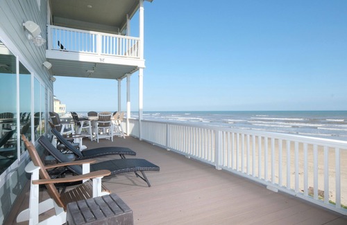 Hershey Beach House | Gulf front - Beautiful Custom Beach House w/Elevator - Sleeps 17- Private Beach