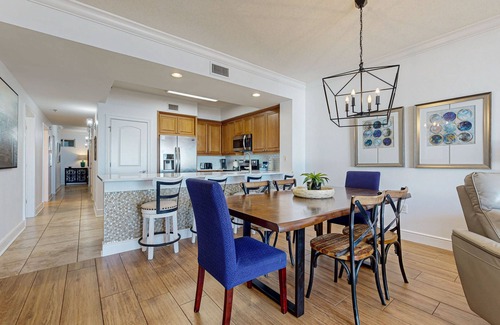 Fort Walton Beach Condo | Gulf Front Condo Pools Onsite, Nearby Activities, Shops, Restaurants