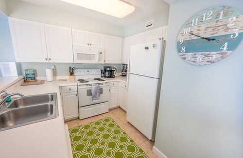 Fort Walton Beach - Destin Condo | Gulf front Condo UN-obstructed view with private Balcony.