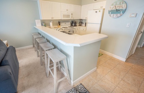 Fort Walton Beach - Destin Condo | Gulf front Condo UN-obstructed view with private Balcony.