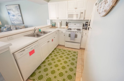 Fort Walton Beach - Destin Condo | Gulf front Condo UN-obstructed view with private Balcony.