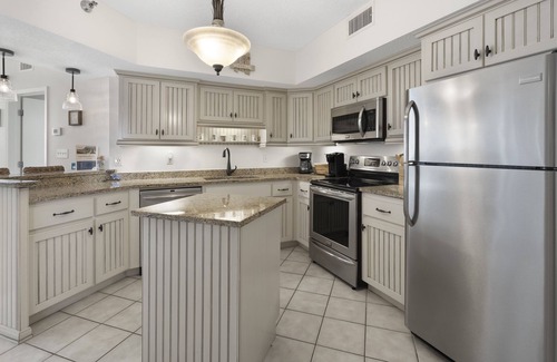 Orange Beach Condo | Gulf Front Condo | Hot Tub Access! | Liquid Life