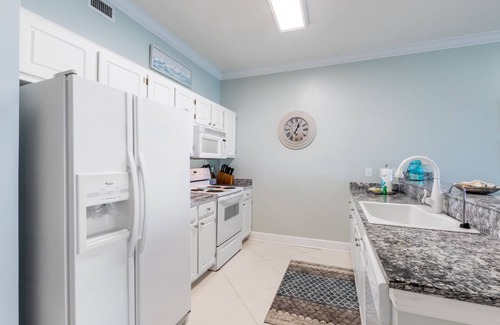 Orange Beach Condo | Gulf Front Condo | Hot Tub Access! | Liquid Life