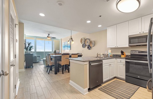 Gulf Shores Condo | Gulf Front Condo | Hot Tub Access! | Liquid Life