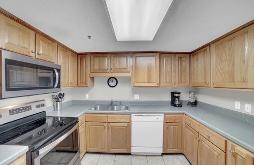 Orange Beach Condo | Gulf Front Condo | Hot Tub Access! | Liquid Life
