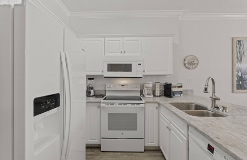 Gulf Shores Condo | Gulf Front Condo | Indoor/Outdoor Pool | Island Royale 302