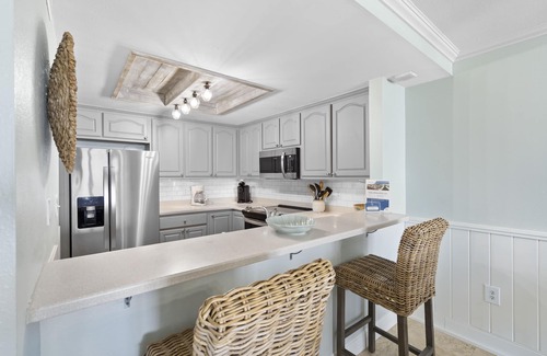 Orange Beach Condo | Gulf Front Condo | Outdoor Pool & Grill!