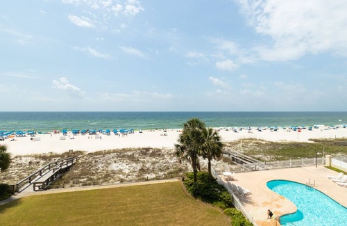 Orange Beach Condo | Gulf Front Condo | Outdoor Pool & Grill!