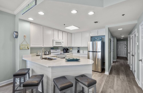 Orange Beach Condo | Gulf Front Condo | Outdoor & Indoor Pools!