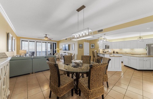 Orange Beach Condo | Gulf Front Condo | Outdoor Pool & Grill!