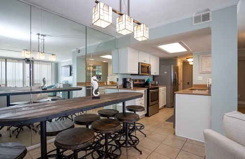 Gulf Shores Condo | Gulf Front Condo | Outdoor Pool & Grill!