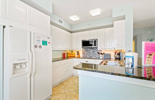 Navarre Beach Condo | Gulf Front Condo Tennis Court, Fitness Center, Private Beach Access