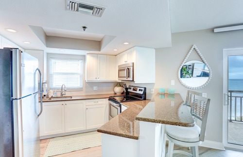 St. Pete Beach Condo | 🌊 Gulf Front Condo — Gulf Strand Resort, St. Pete Beach